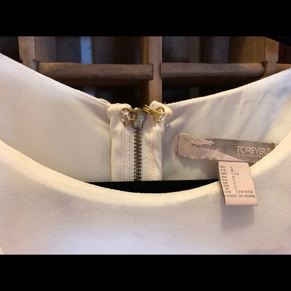 Ivory Romper - Picture 6 of 6